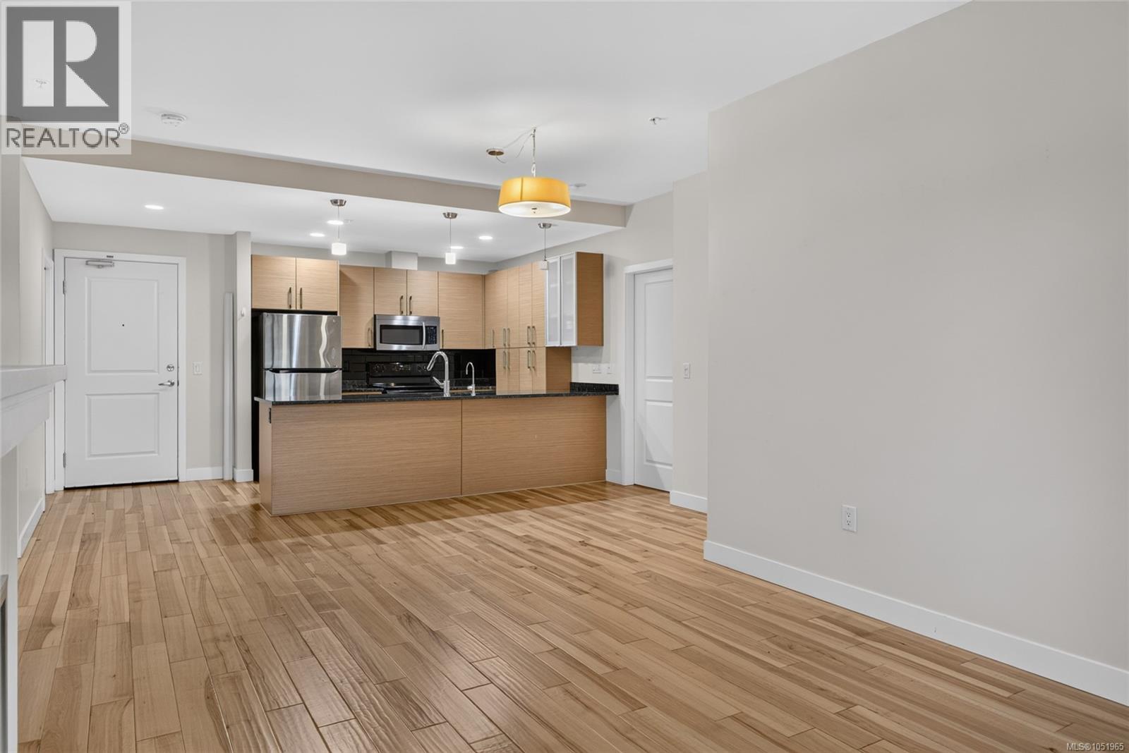 306 4394 West Saanich Road, Saanich