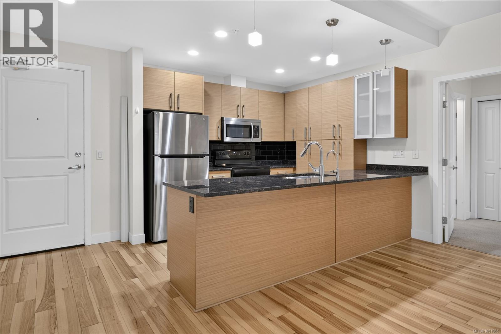 306 4394 West Saanich Road, Saanich