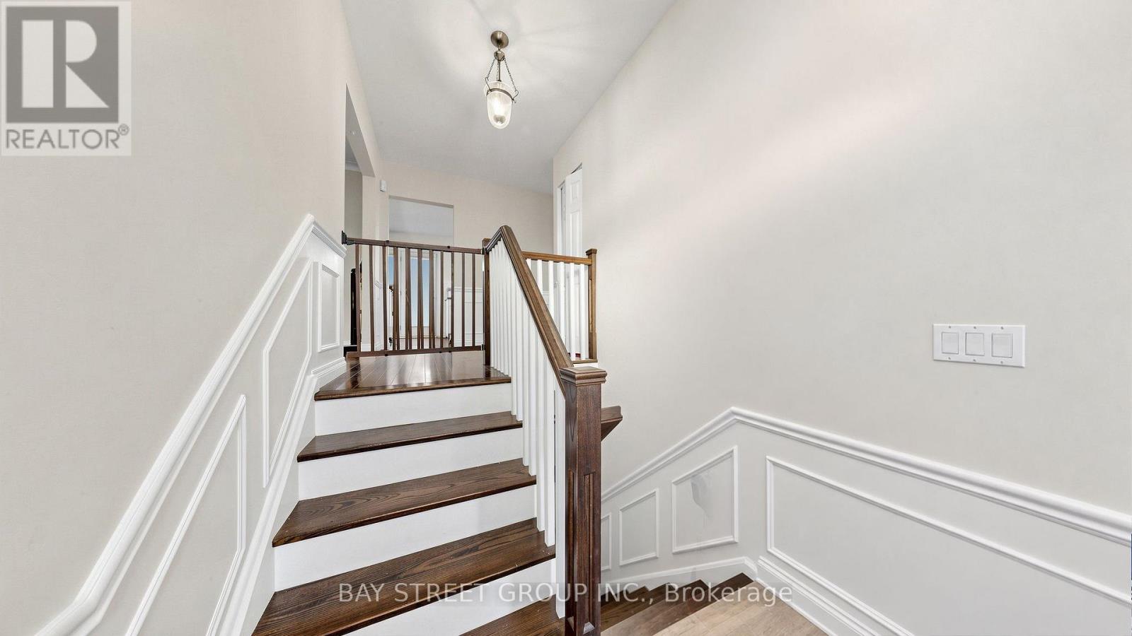 104 MCNICOLL AVENUE - 29