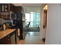 2306 - 215 Fort York Boulevard, Toronto, ON M5V4A2 Photo 10