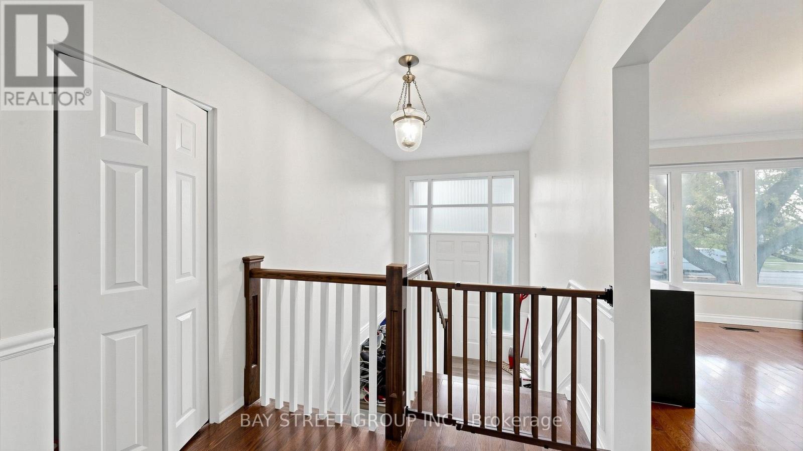 104 Mcnicoll Avenue — photo 27