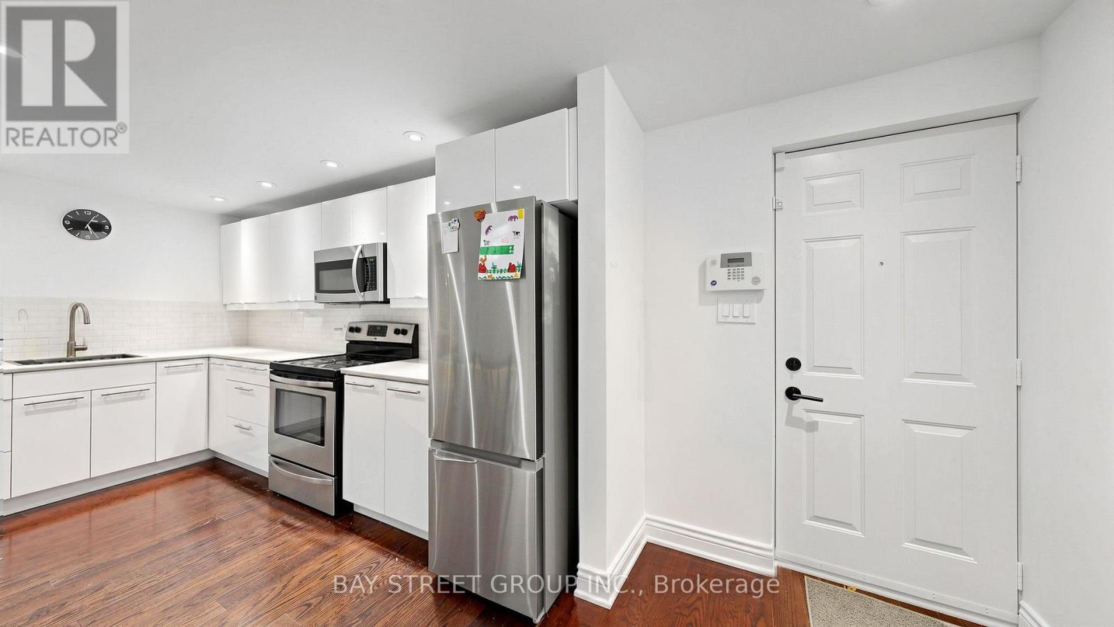 104 Mcnicoll Avenue — photo 32