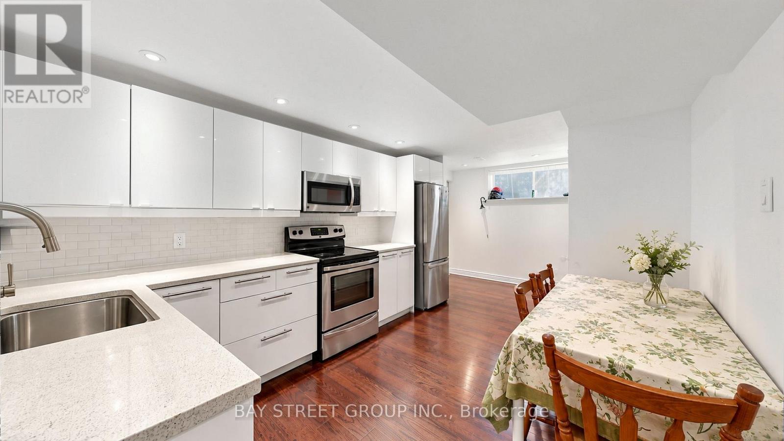 104 Mcnicoll Avenue — photo 33