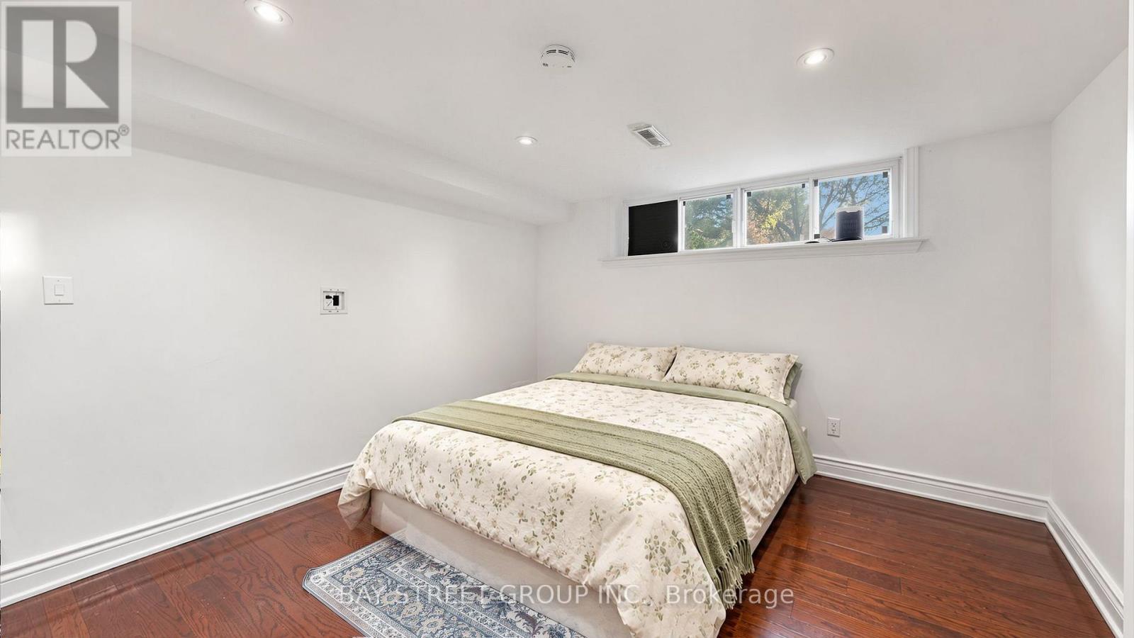 104 Mcnicoll Avenue — photo 34