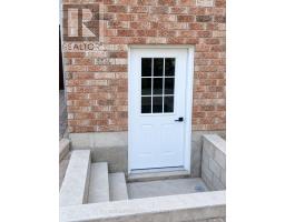 Bsmt - 19 Casabel Drive, Vaughan, ON L6A3M5 Photo 10