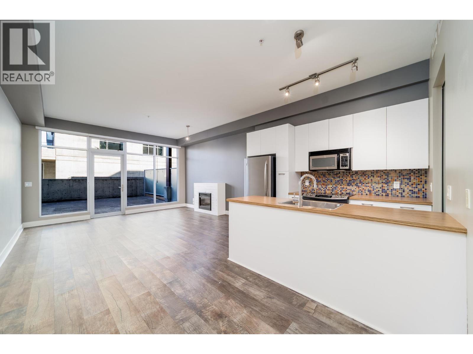 1289 Ellis Street Unit# 216, Kelowna British Columbia