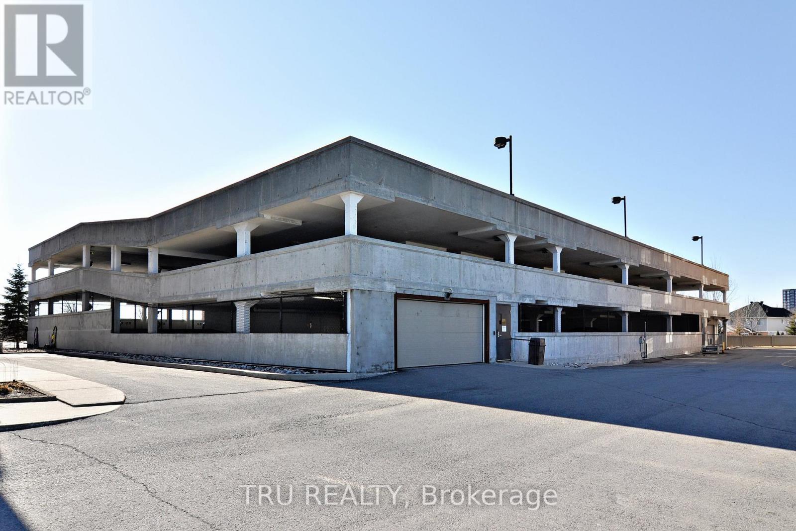 314 Central Park Drive — photo 16