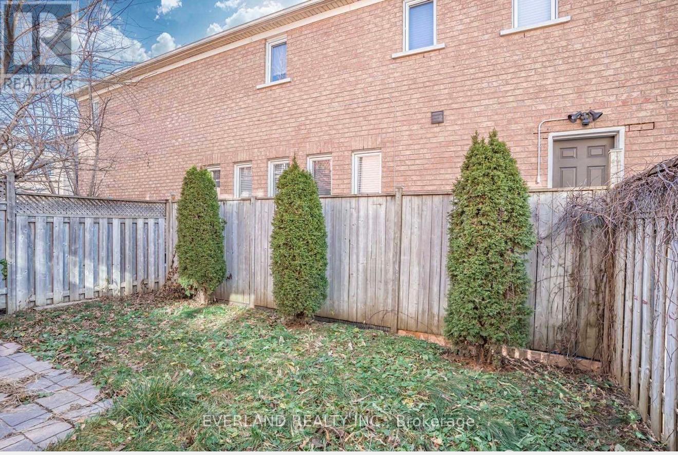 249 Yellowood Circle, Vaughan, ON photo 17