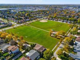20 Birchbark Bay, Winnipeg, MB R2V4P1 Photo 33
