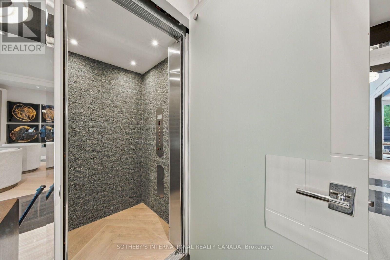 335 Lytton Boulevard, Toronto, ON photo 9