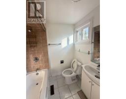 8 Fullerton Crescent, Markham, ON L3R3G5 Photo 10