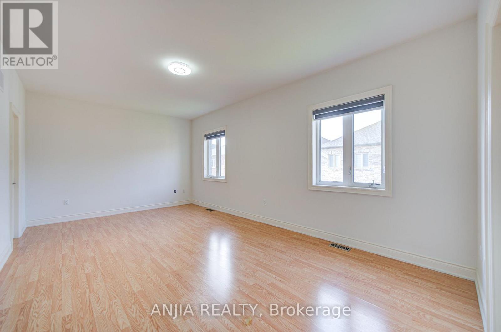 57 Betty May Crescent, East Gwillimbury, ON photo 27