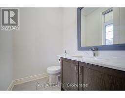 Kitchen - 57 Betty May Crescent, East Gwillimbury, ON L9N1S2 Photo 6