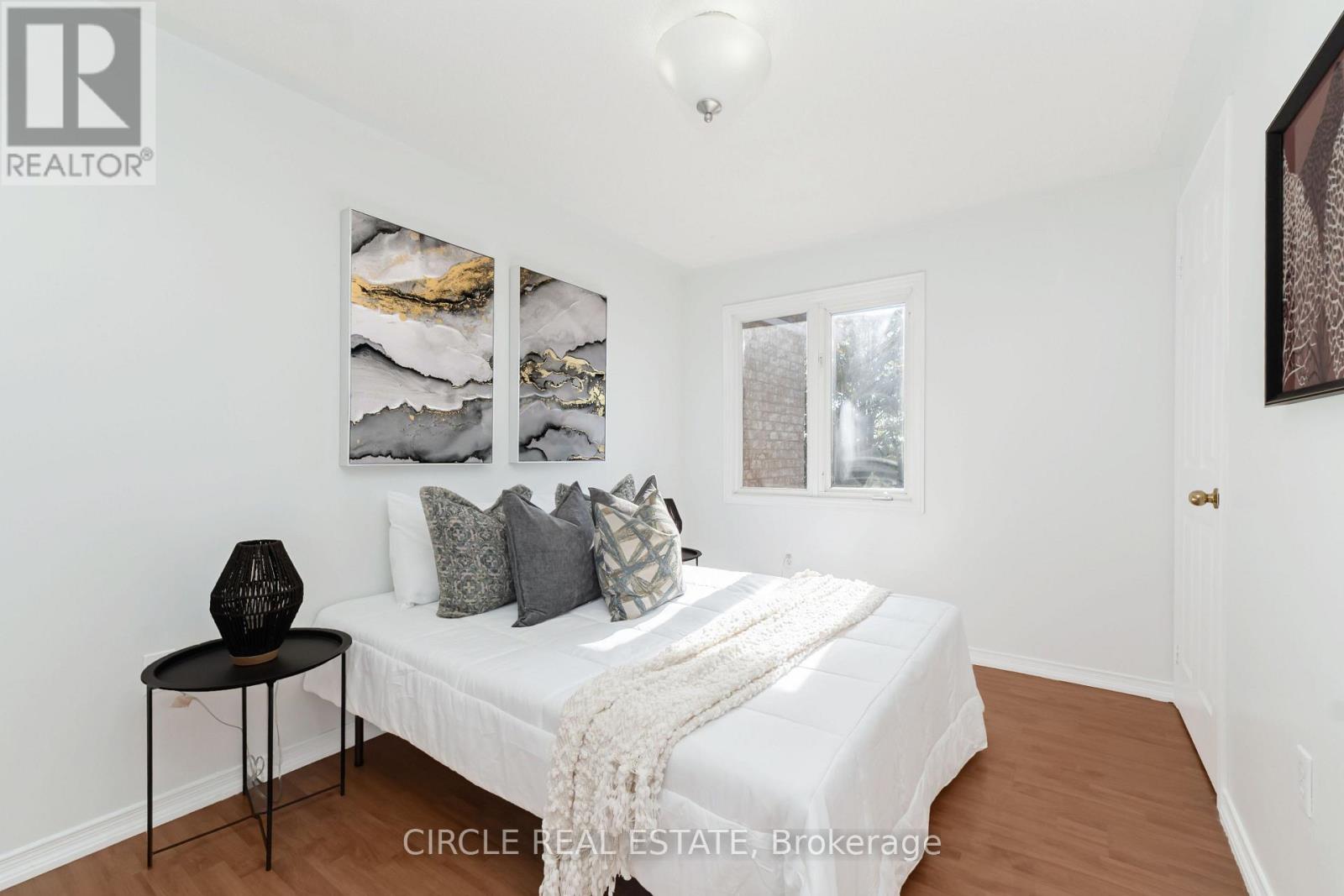 20 LANGDALE CRESCENT - 13