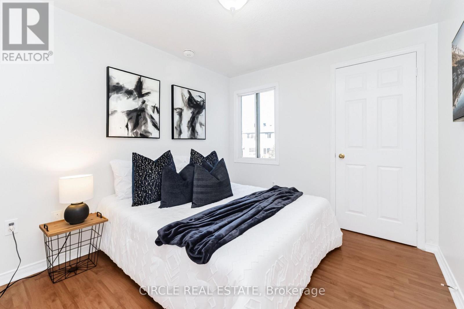 20 LANGDALE CRESCENT - 14