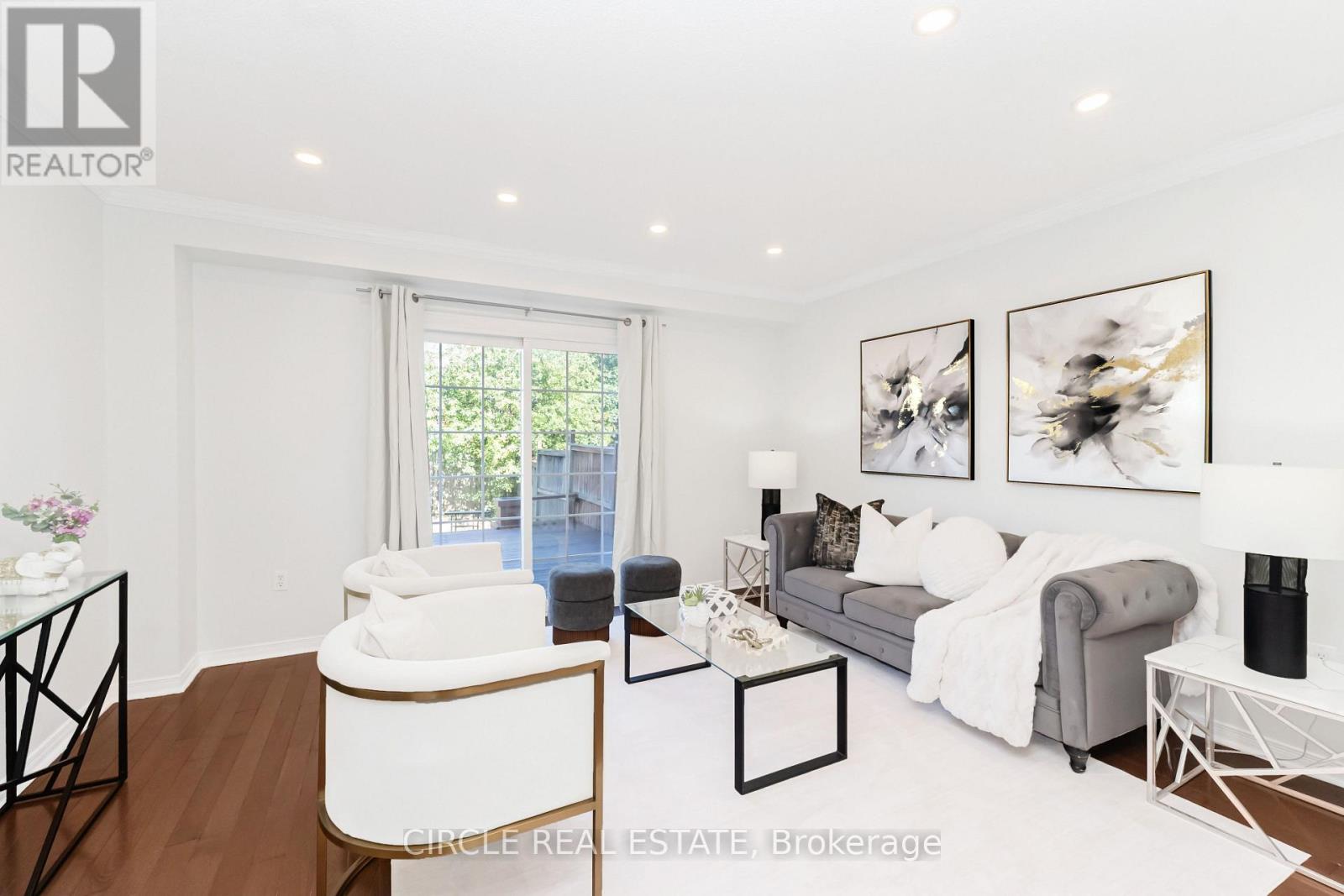 20 LANGDALE CRESCENT - 4