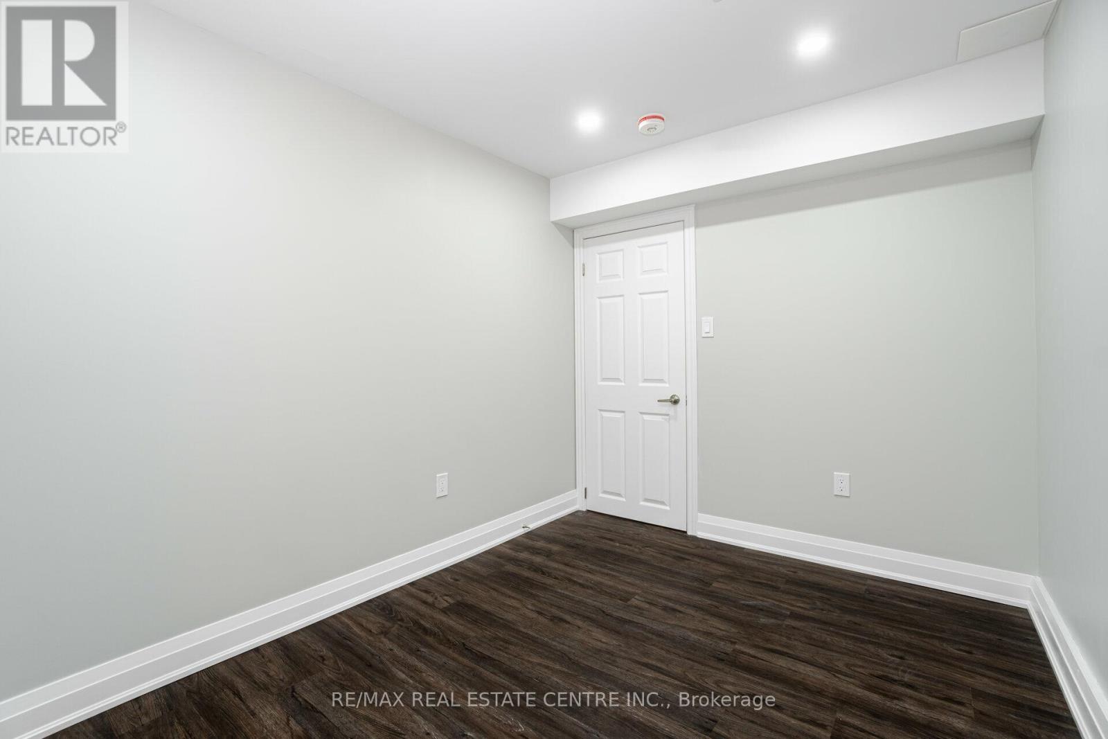 268 Giddings Crescent — photo 16