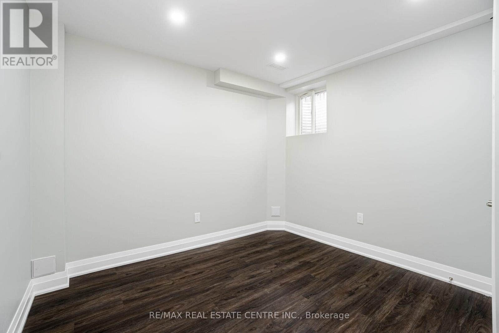 268 Giddings Crescent — photo 17