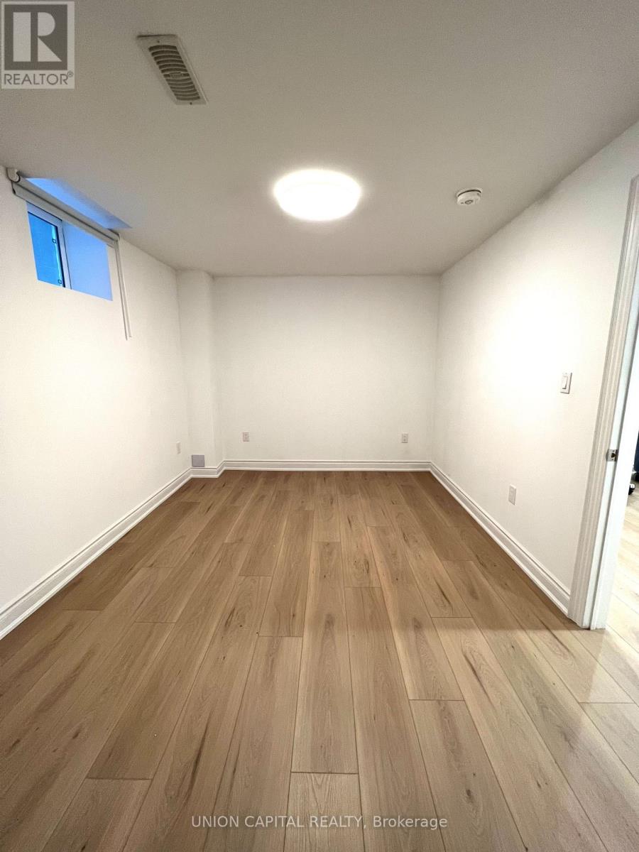 119 Lawford Road — photo 12