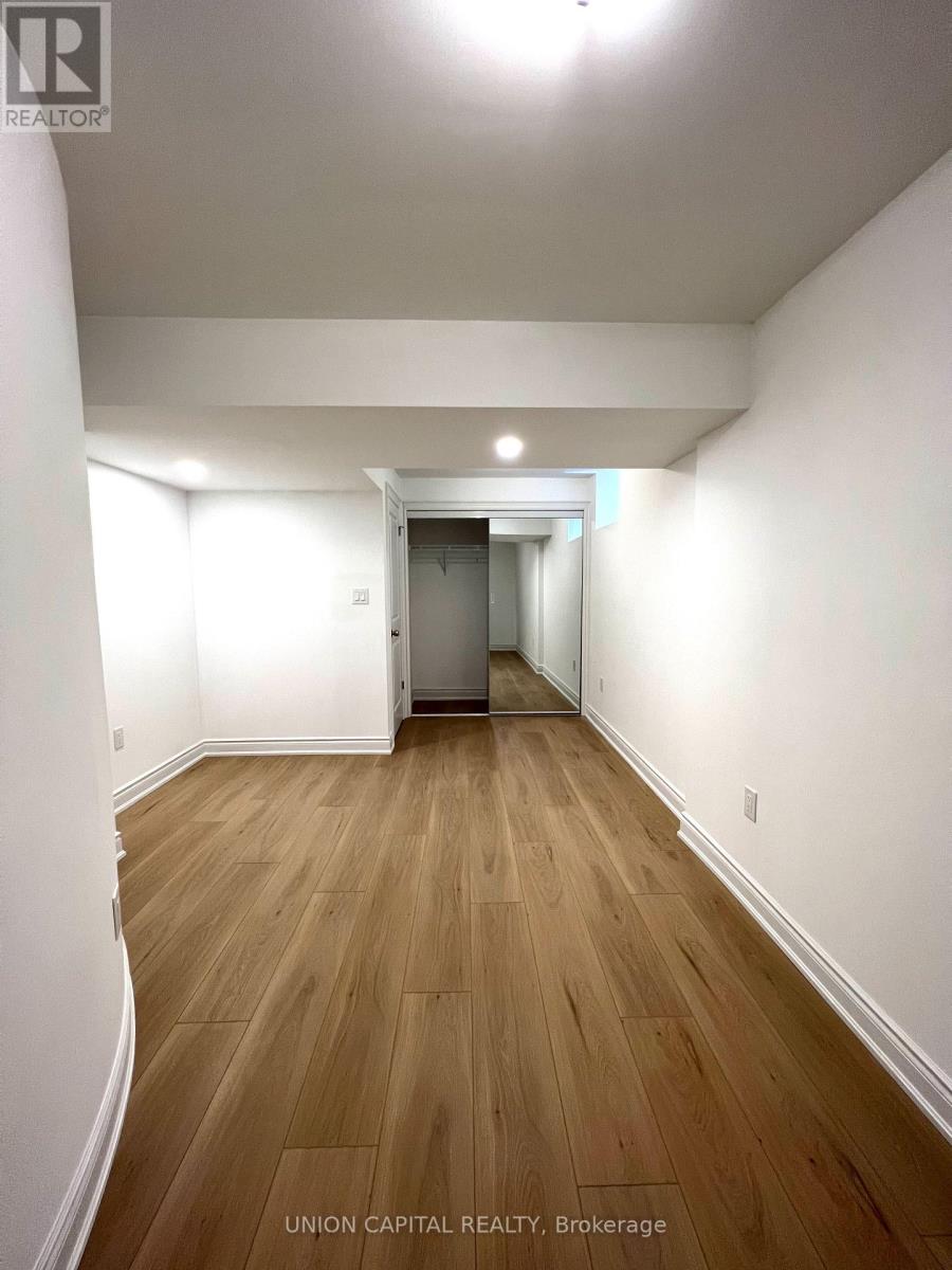 119 Lawford Road — photo 8