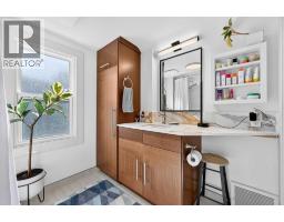 234 8 Street NE - photo 33