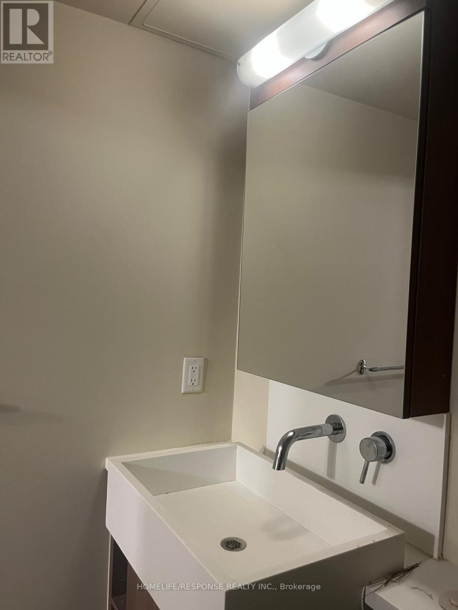 11 Brunel Court — photo 26