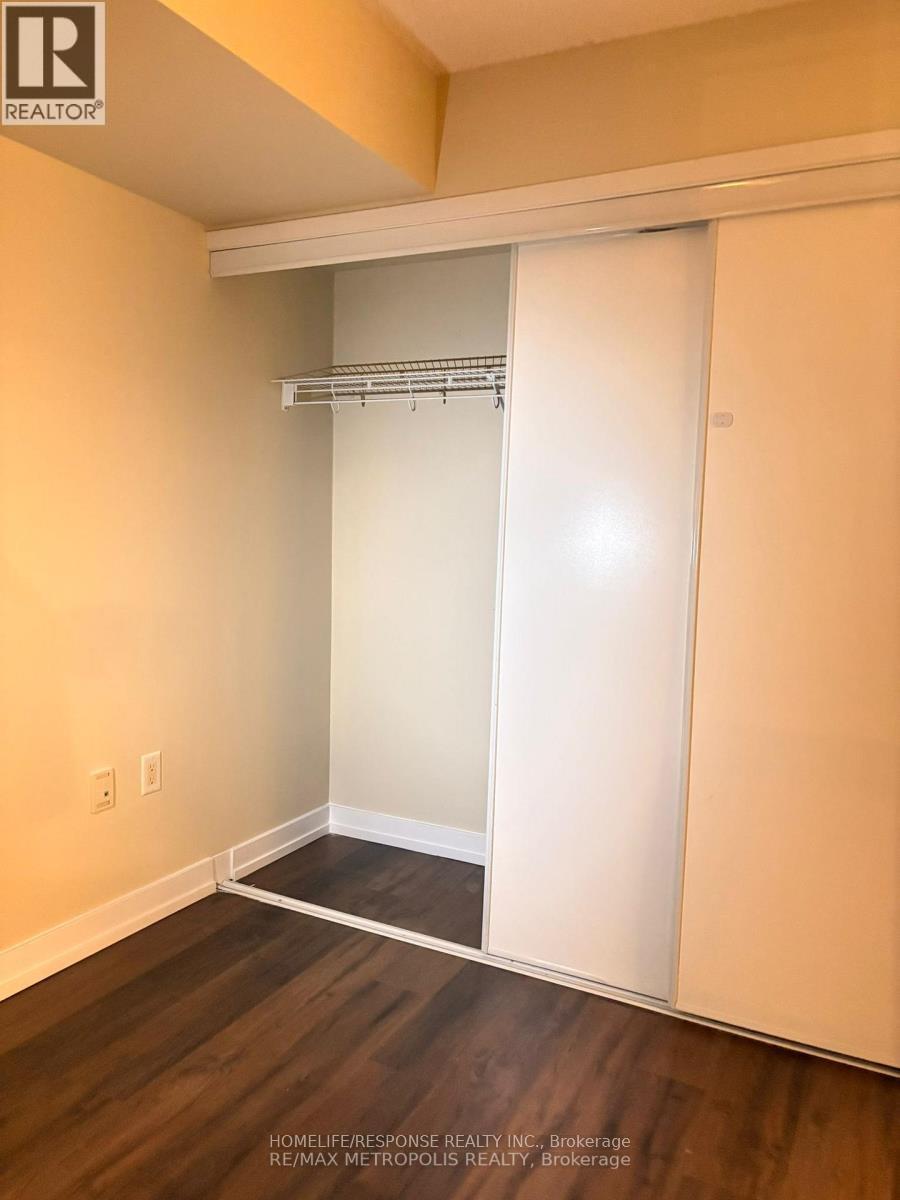 11 Brunel Court — photo 28