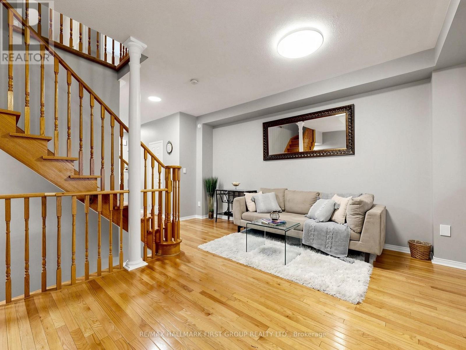 325 Isaac Murray Avenue, Vaughan, ON photo 6