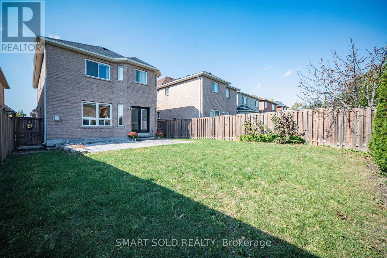 15 Mirando Street, Richmond Hill, ON photo 30