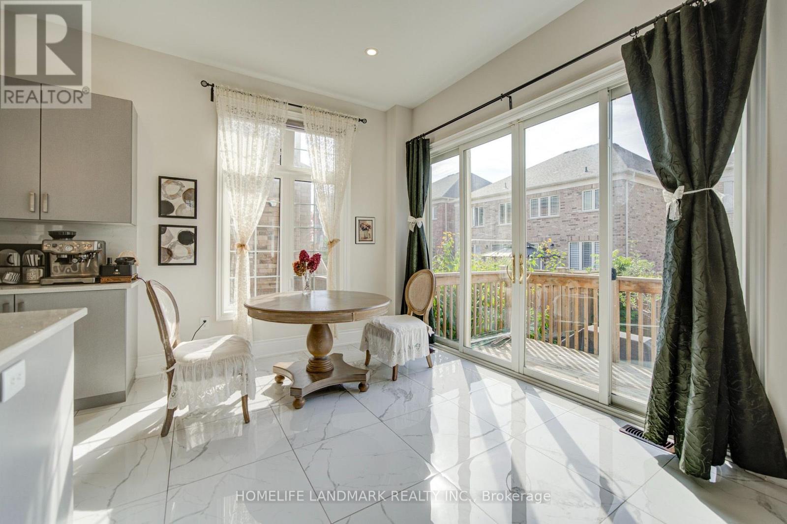 14 Greywacke Street, Richmond Hill, ON photo 17