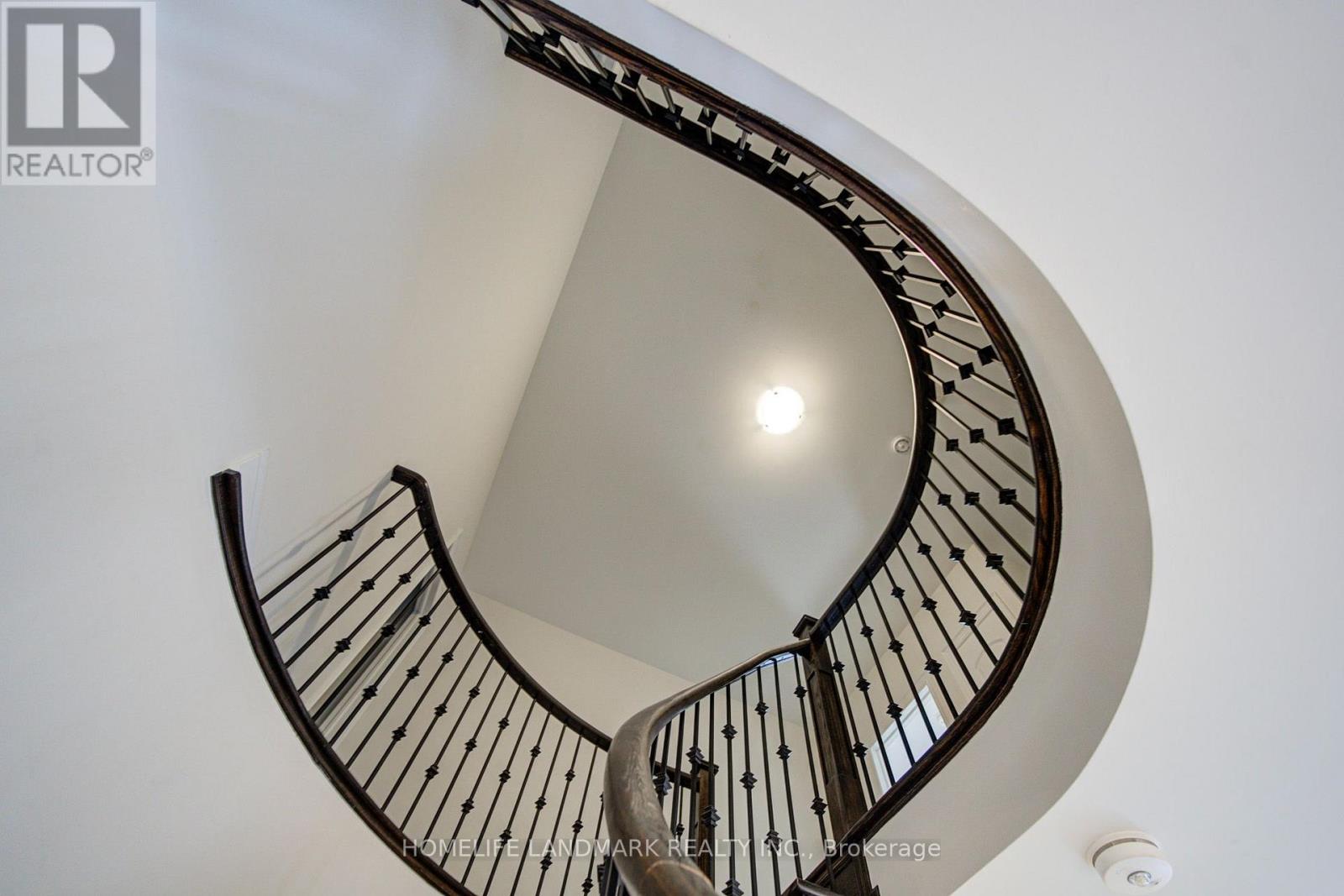 14 Greywacke Street, Richmond Hill, ON photo 23