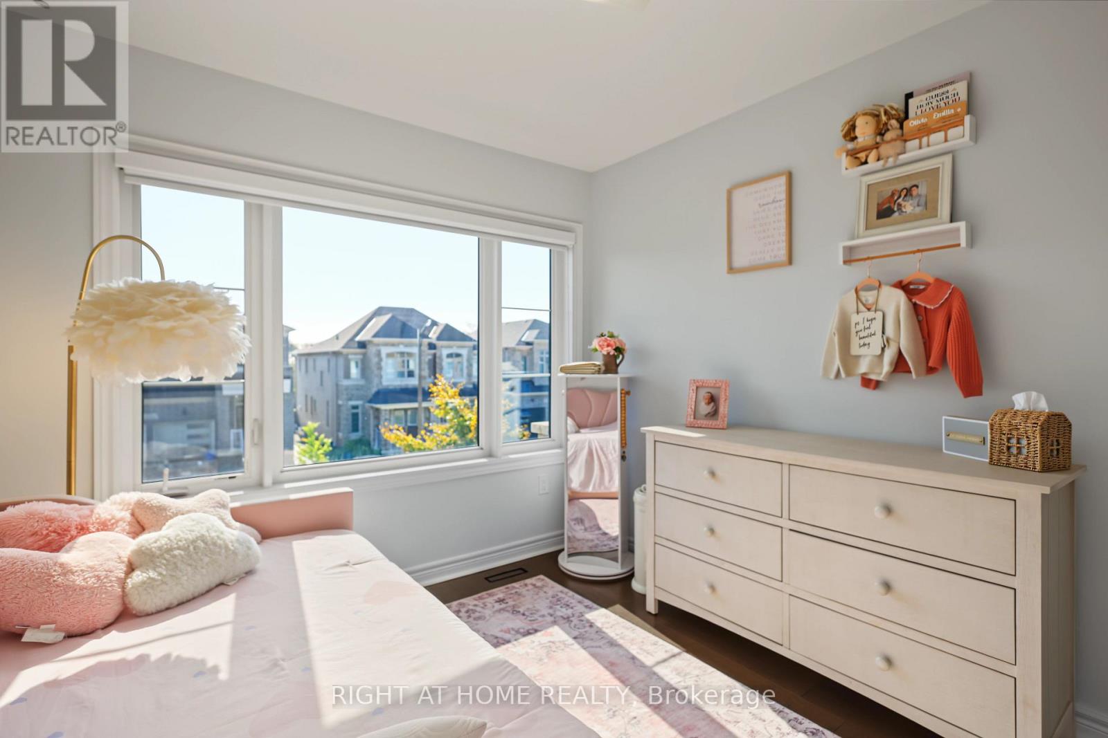 107 BOUNDARY BOULEVARD - 32