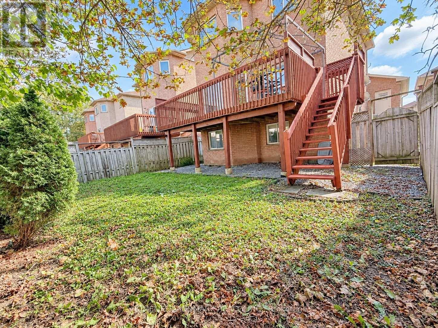 813 Stonehaven Avenue, Newmarket, ON photo 25