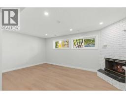 Bedroom - 30 / 32 Dalton Bay Nw, Calgary, AB T3A1H8 Photo 24