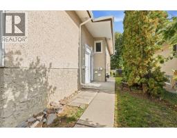 30 / 32 Dalton Bay Nw, Calgary, AB T3A1H8 Photo 47