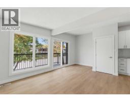 4pc Bathroom - 30 / 32 Dalton Bay Nw, Calgary, AB T3A1H8 Photo 9