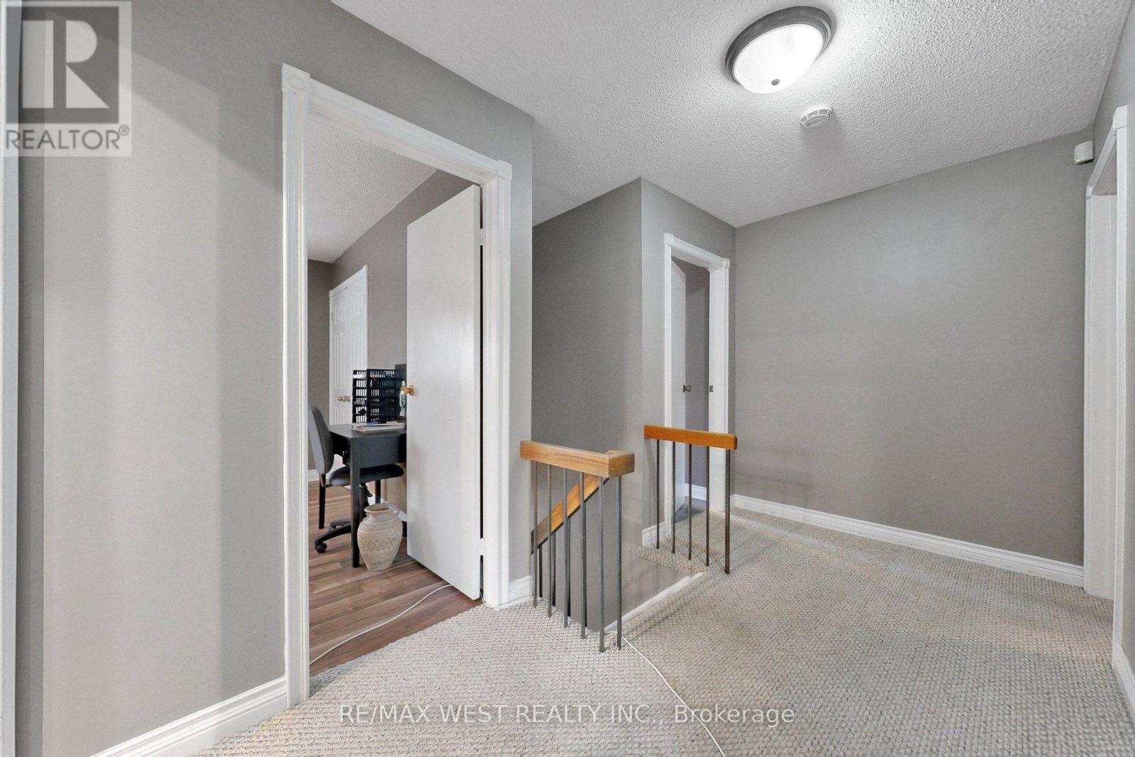 13 Mansfield Street, Brampton, ON photo 18