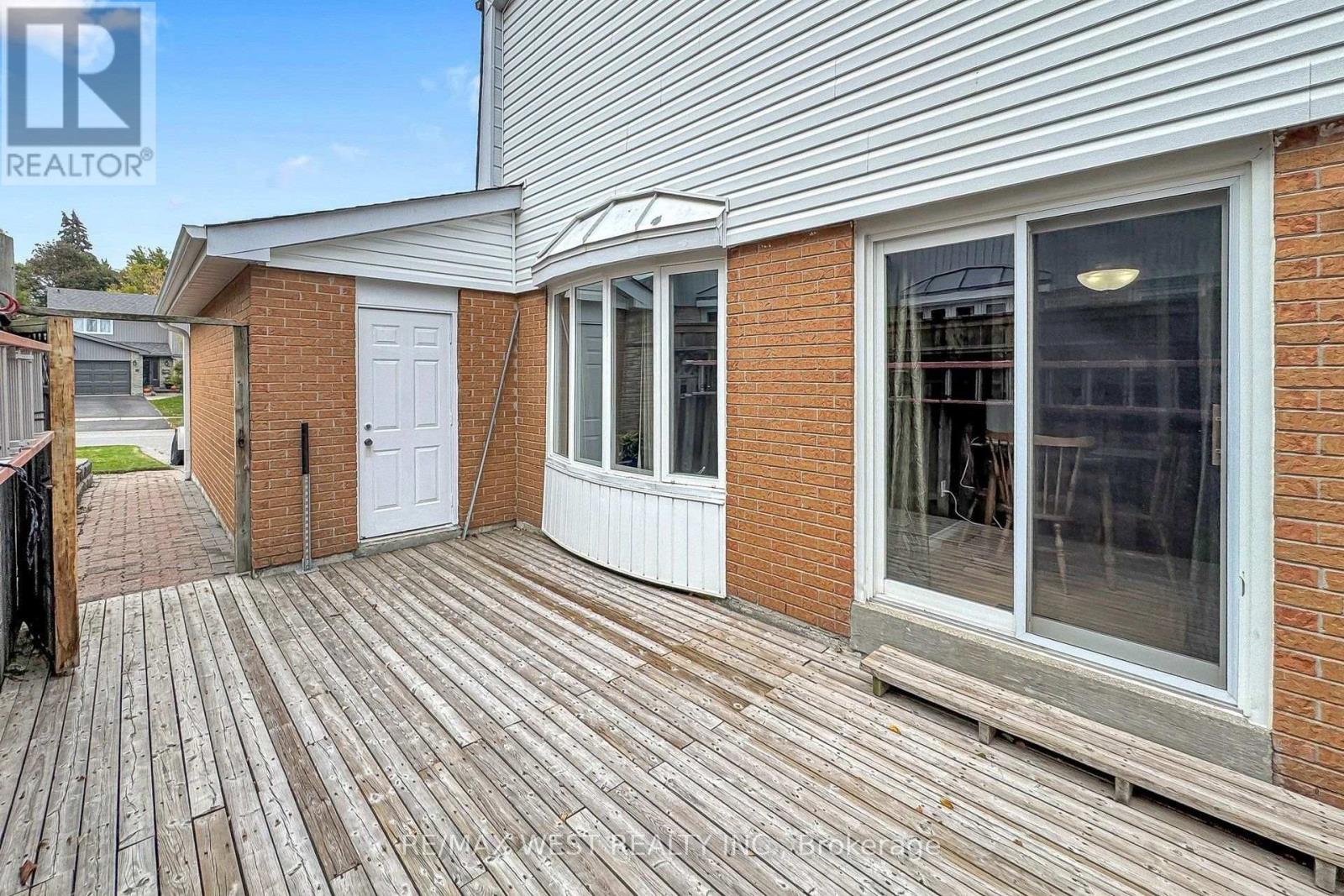 13 Mansfield Street, Brampton, ON photo 37