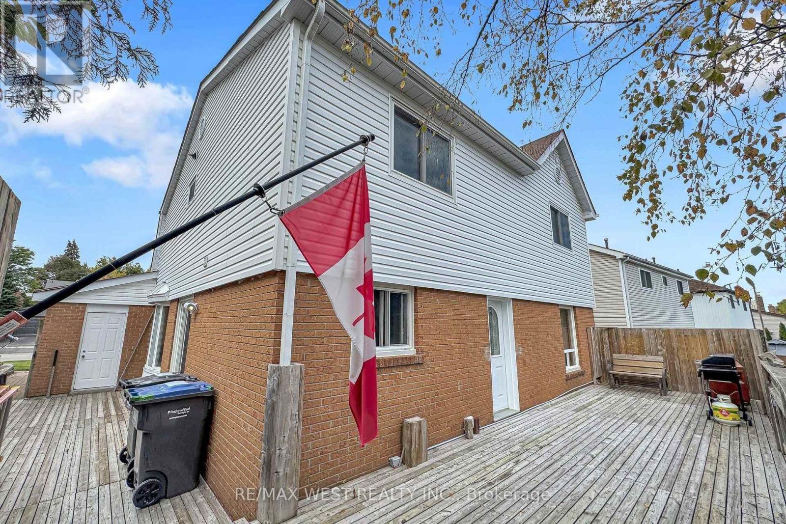 13 Mansfield Street, Brampton, ON photo 38
