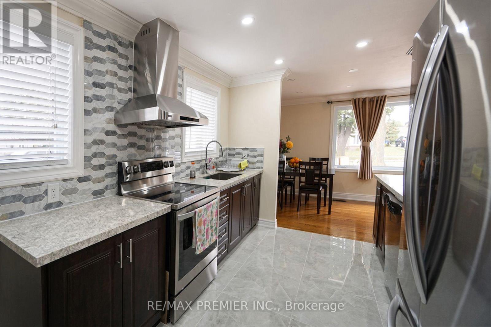 7 Artech Court, Toronto, ON photo 24