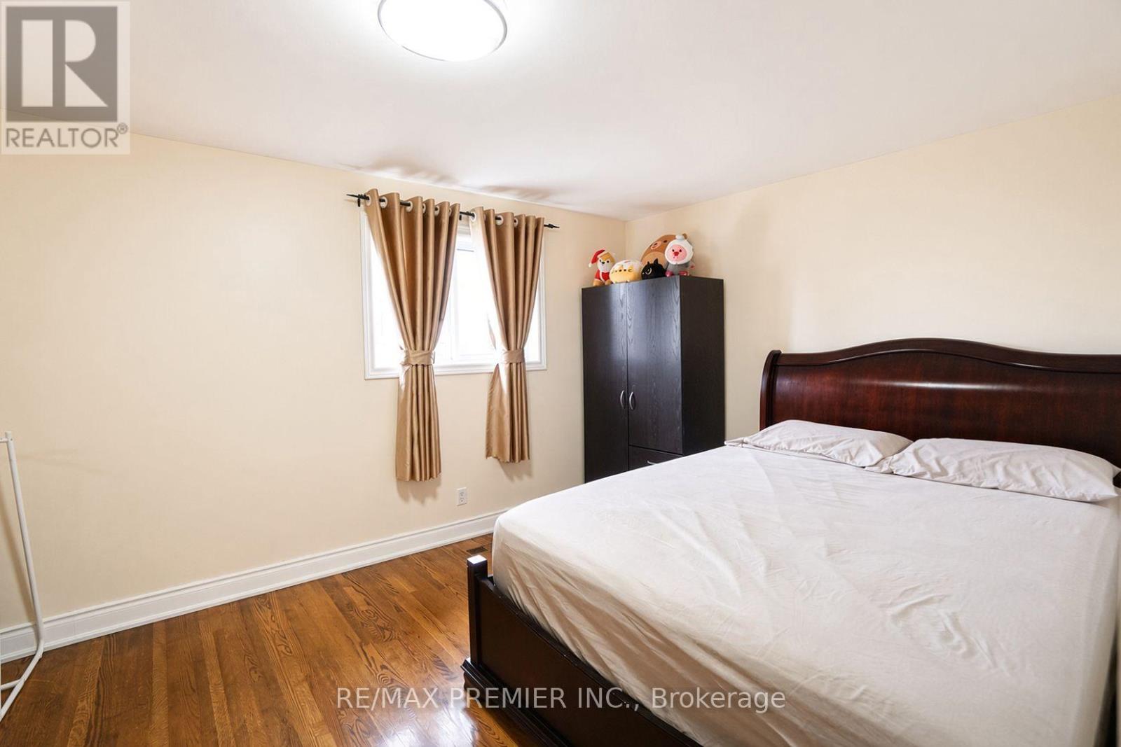7 Artech Court, Toronto, ON photo 34