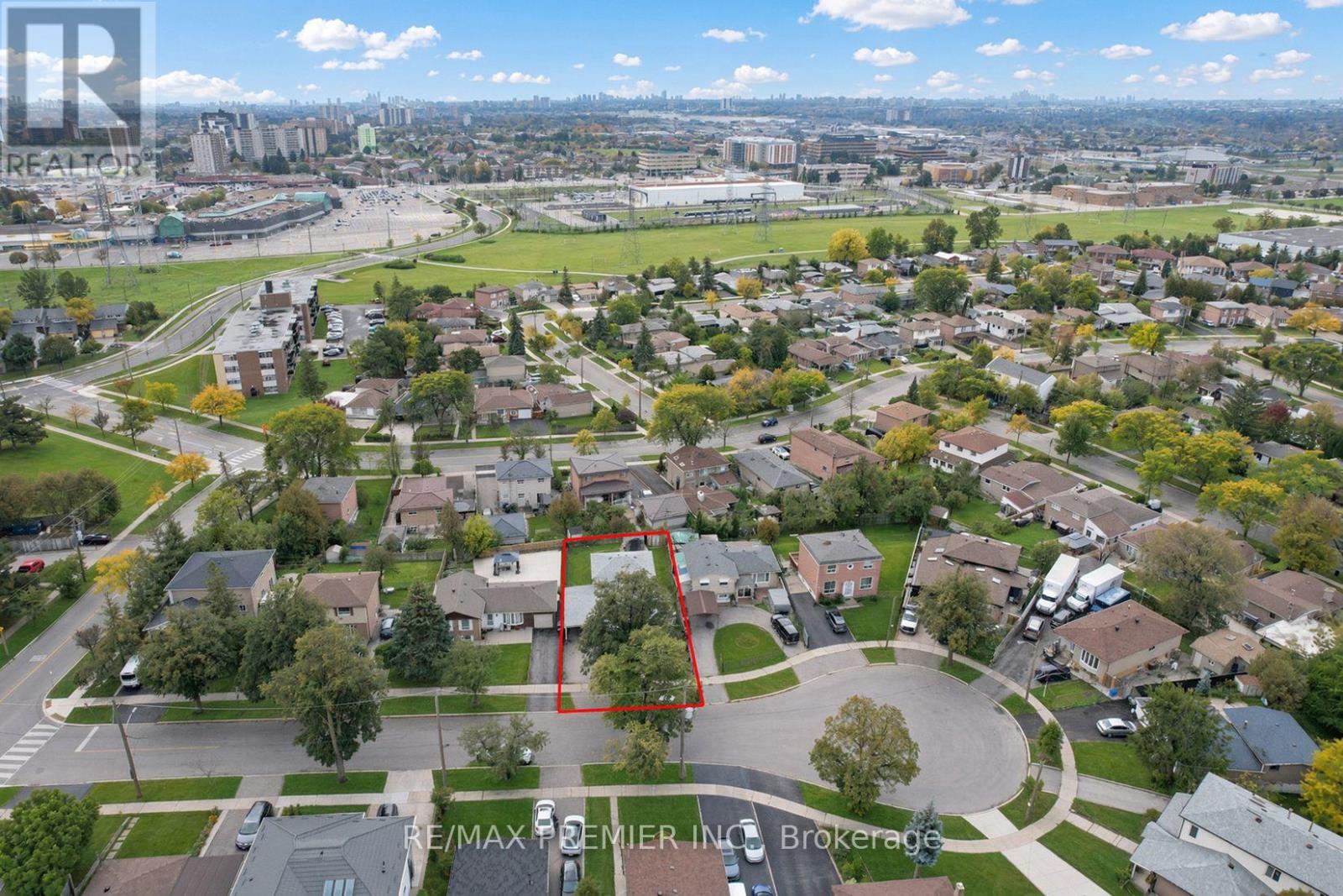 7 Artech Court, Toronto, ON photo 5