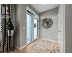 1927 44 Avenue SW - photo 2