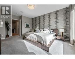 1927 44 Avenue SW - photo 17