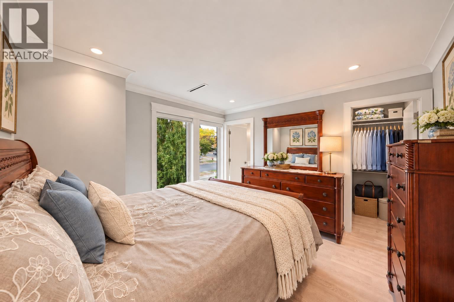 1604 HAMILTON STREET, New Westminster - Image 1