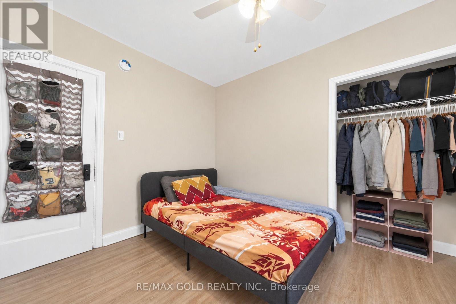 16 Garden Street, Thorold, ON photo 15