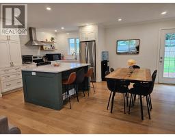 Photo 10 of 34, 7511 JEAN DE BREBEUF CRESCENT · Prince George, BC