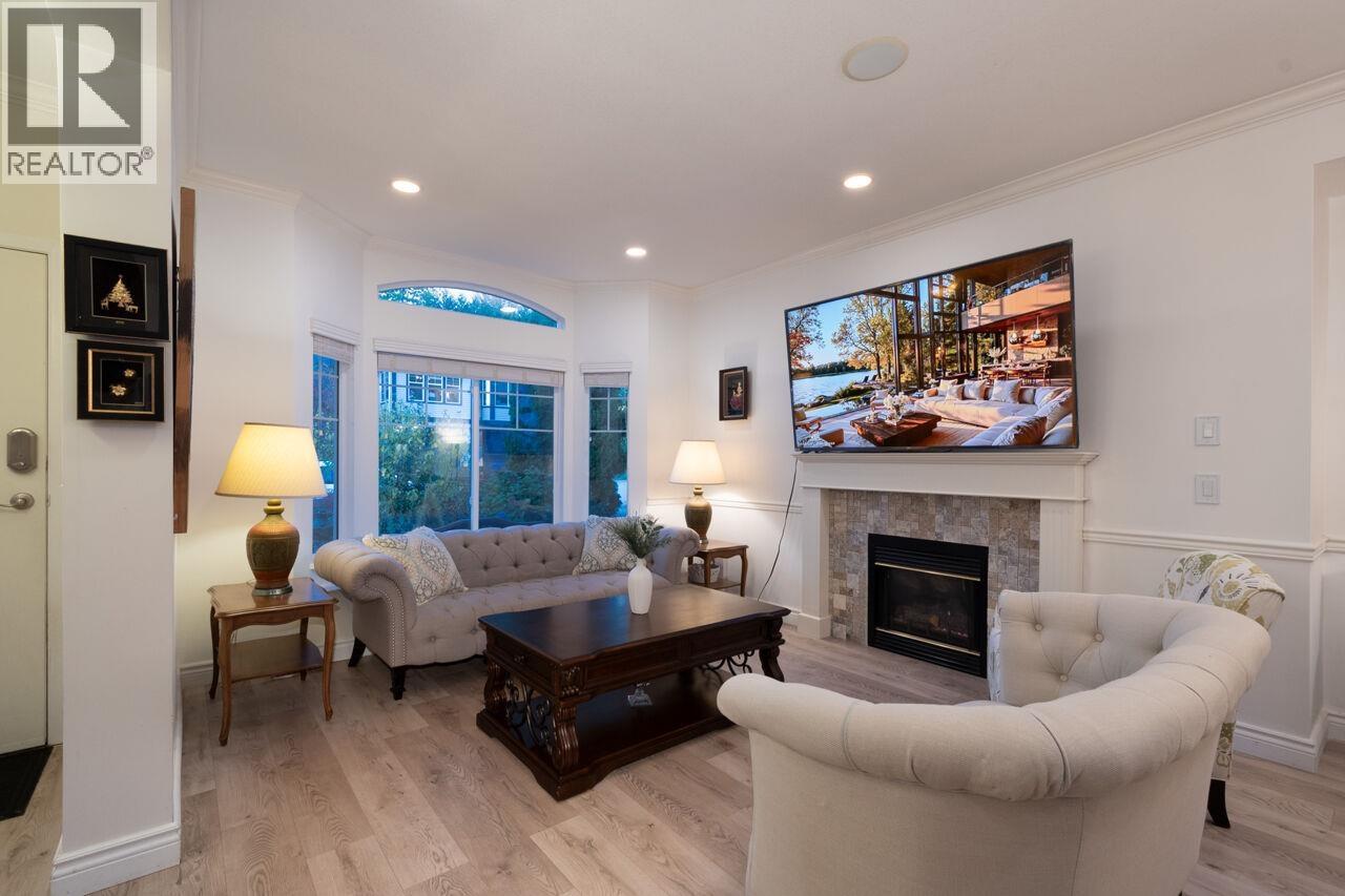 122 BLACKBERRY DRIVE — photo 4