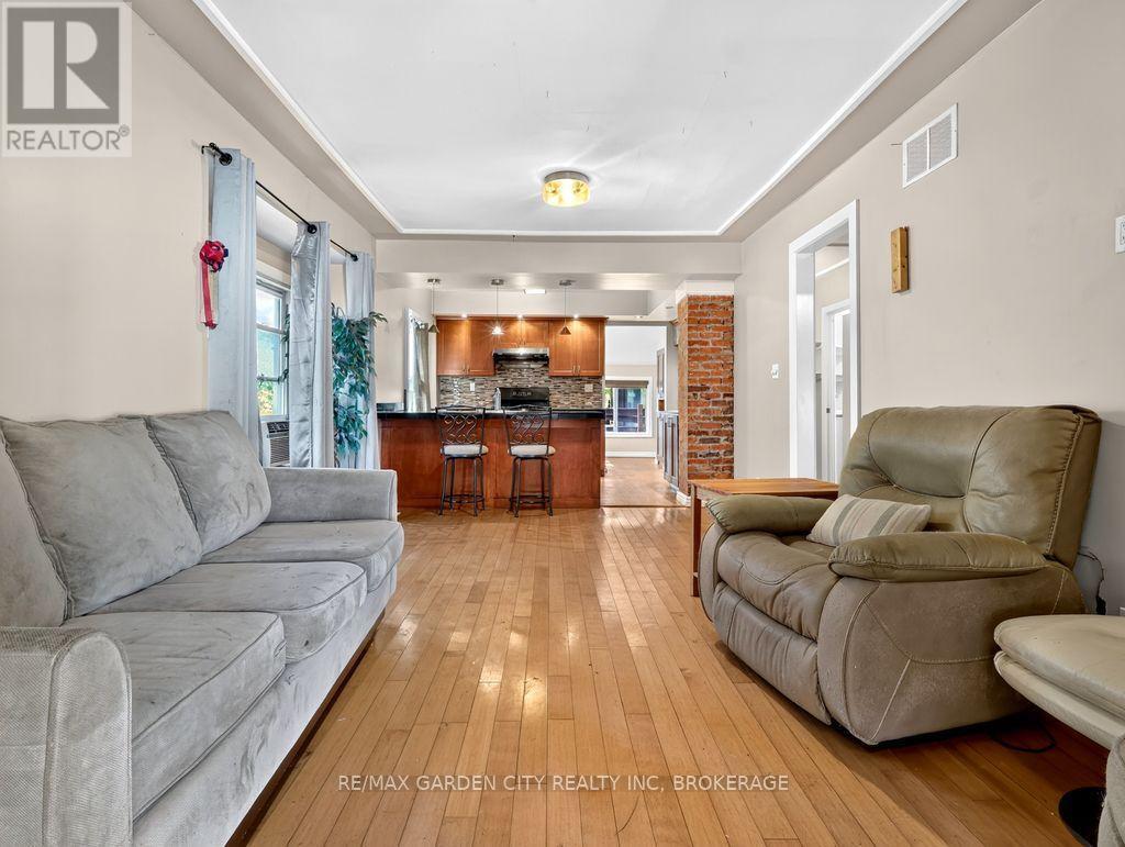 15 Rodman Street — photo 14