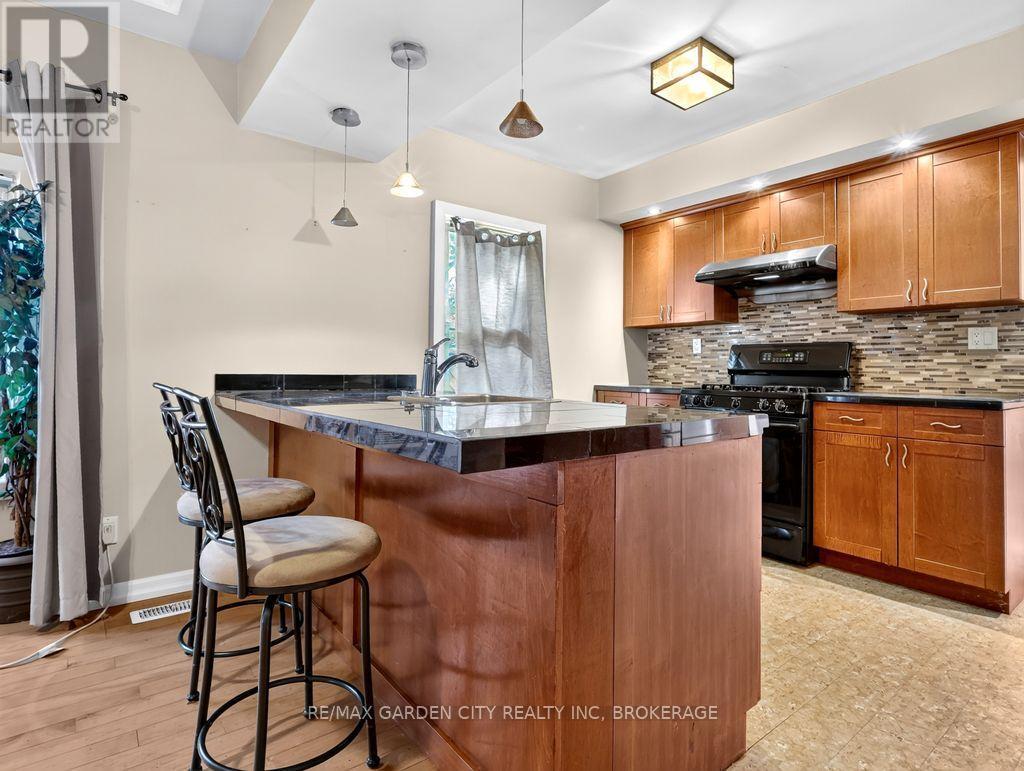 15 RODMAN STREET - 17
